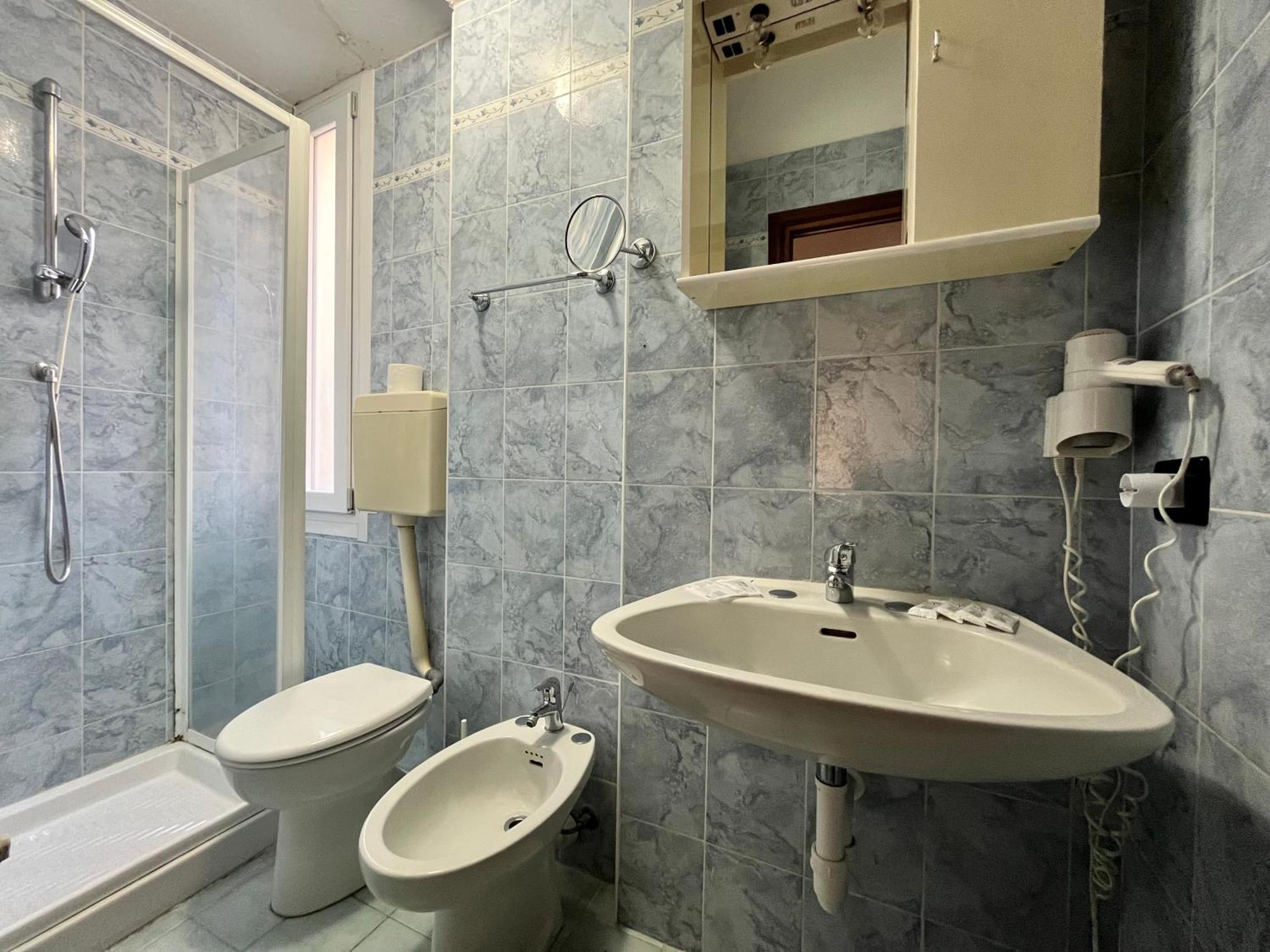 Hotel Alla Fontanella Alassio Habitación foto